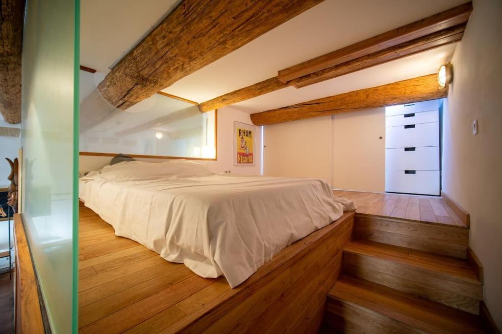 Air-Conditioned Loft In The Heart Of The Old Port Marselha Exterior foto